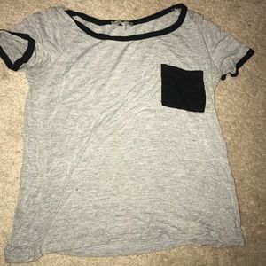 Black and grey pocket tee !